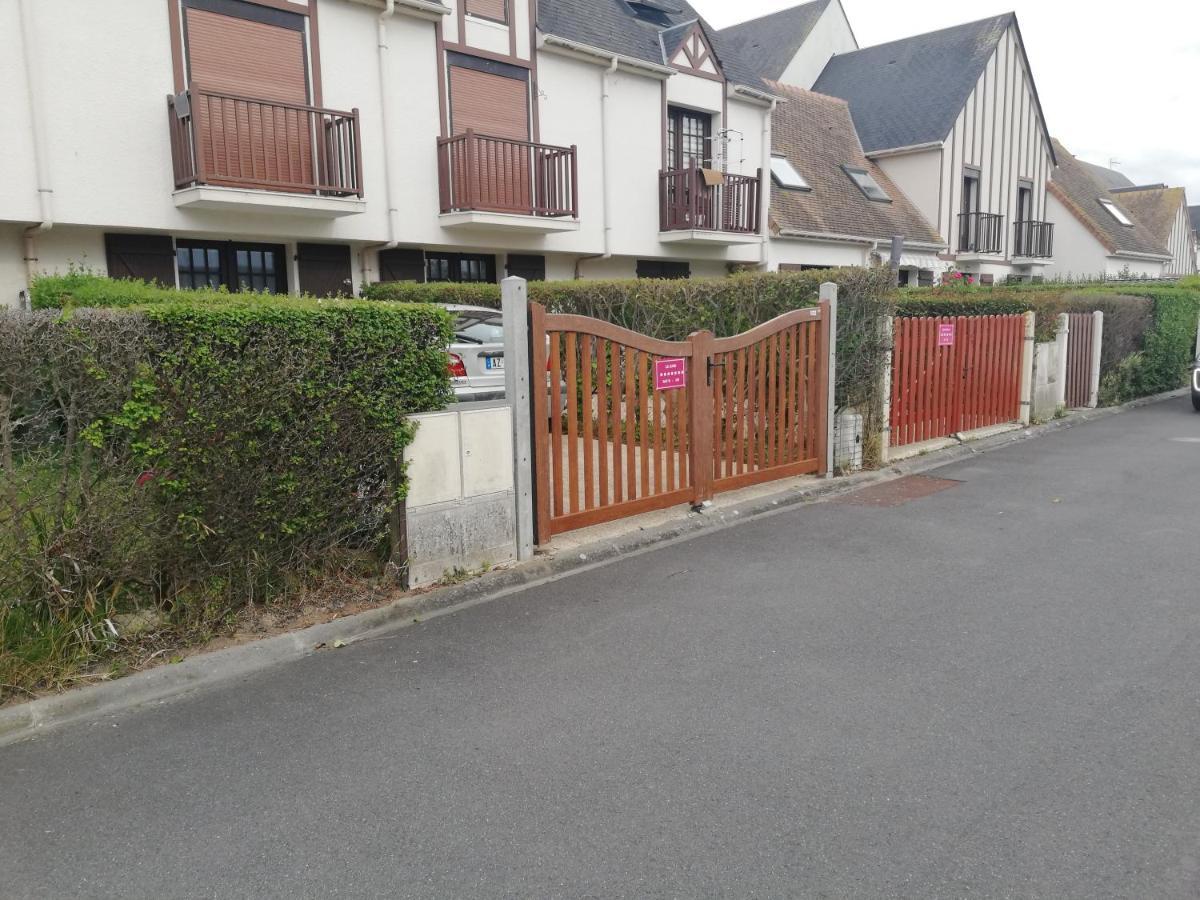 Ferienwohnung Juno Courseulles-sur-Mer Exterior foto